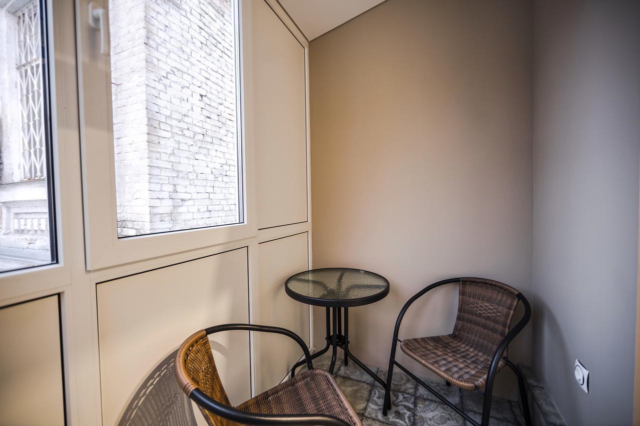 Pushkinskaya Apartments Kyiv Exterior photo